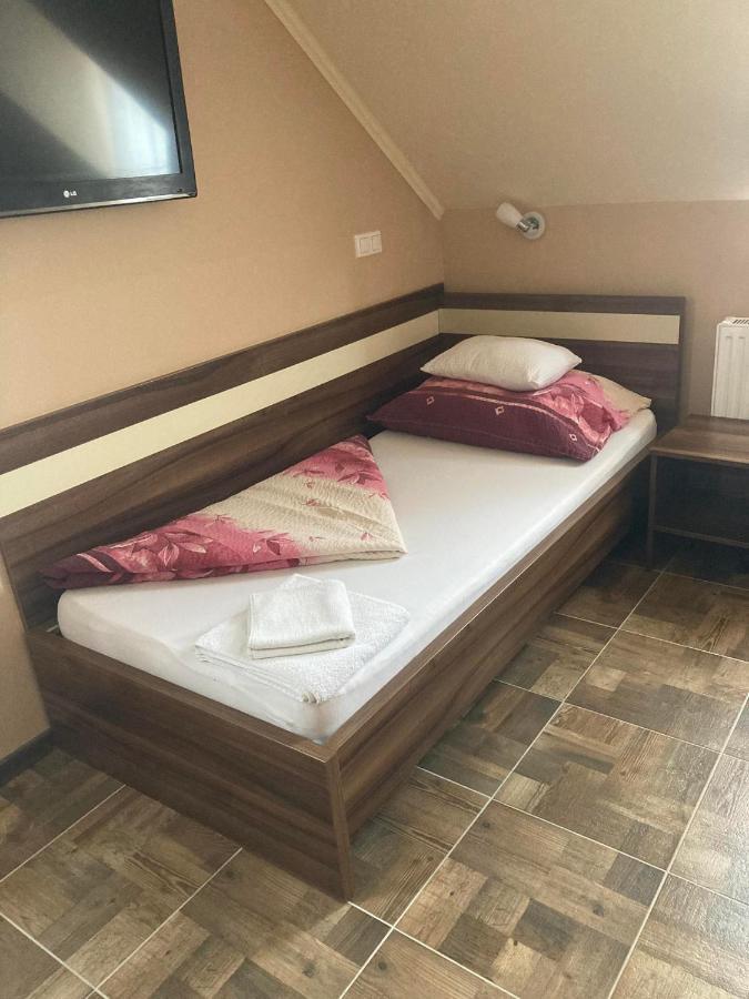 Borostyan Panzio Balatonfuered住宿加早餐旅馆 外观 照片
