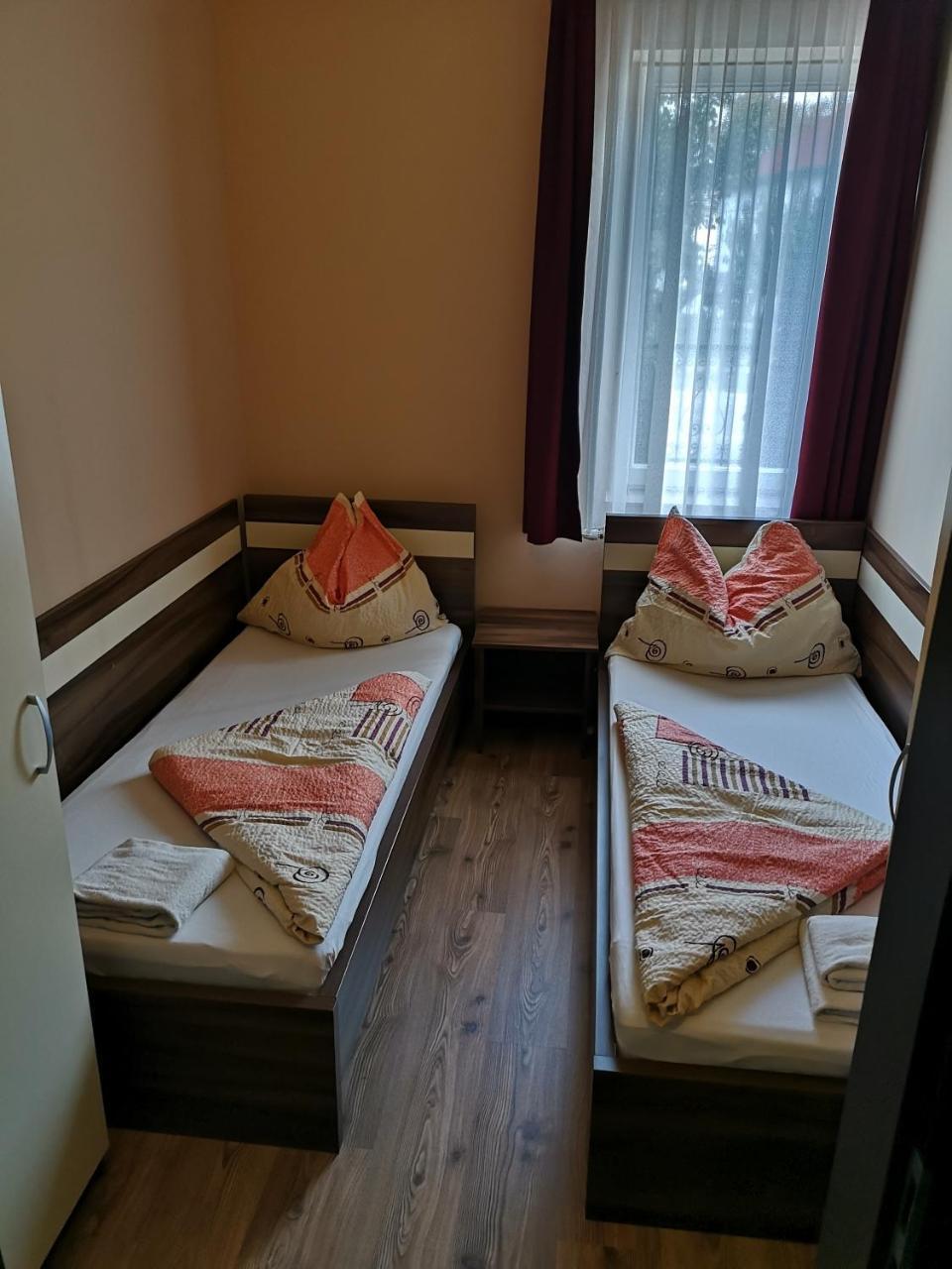 Borostyan Panzio Balatonfuered住宿加早餐旅馆 外观 照片